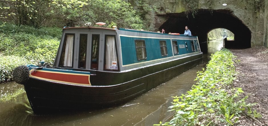 Narrowboat Leaving Long Bridge